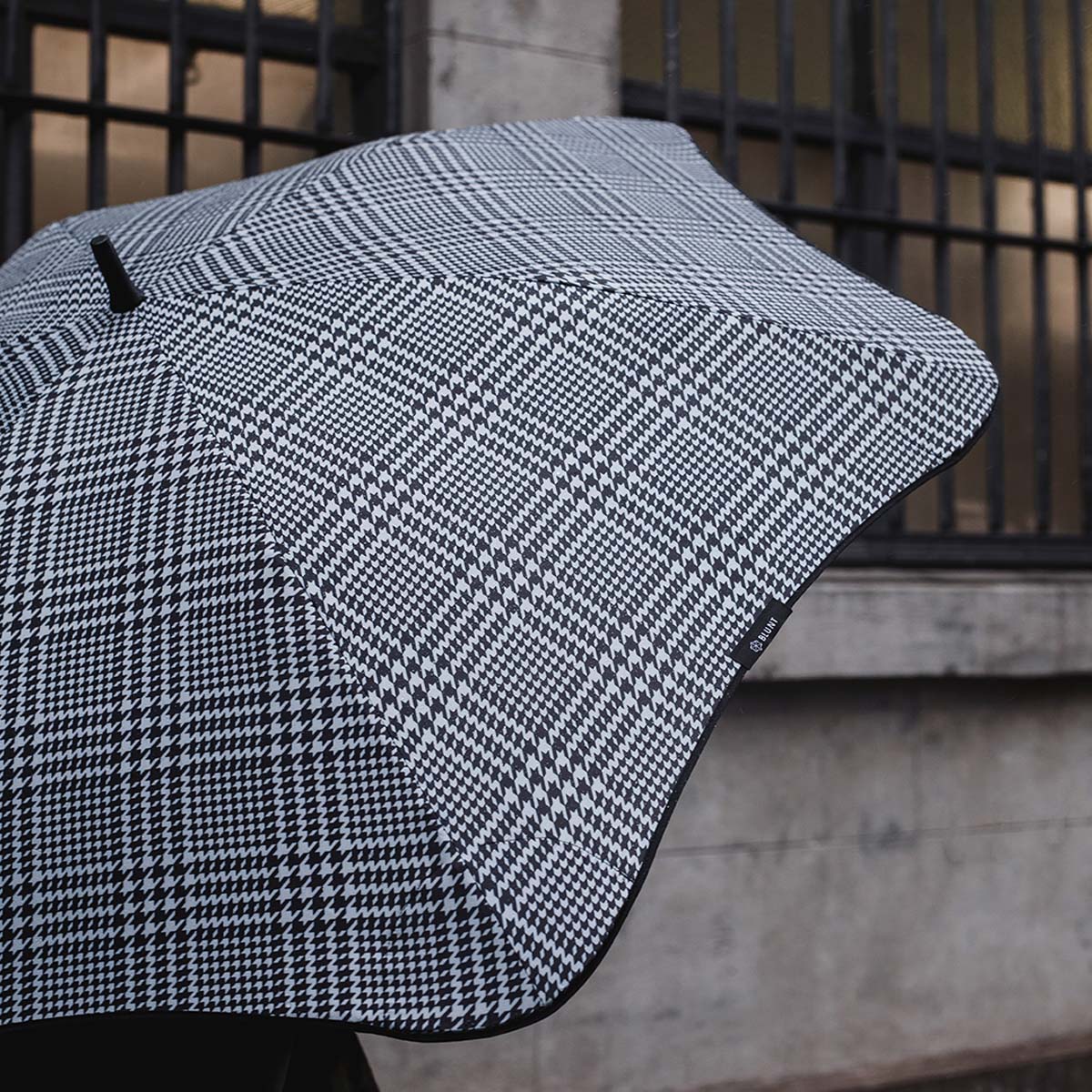 Blunt Classic 2.0 Umbrella - Houndstooth