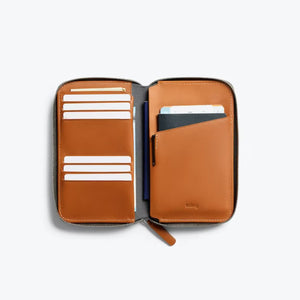 Bellroy Travel Folio 2.0 - Caramel