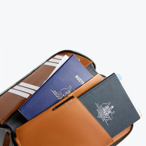 Bellroy Travel Folio 2.0 - Caramel