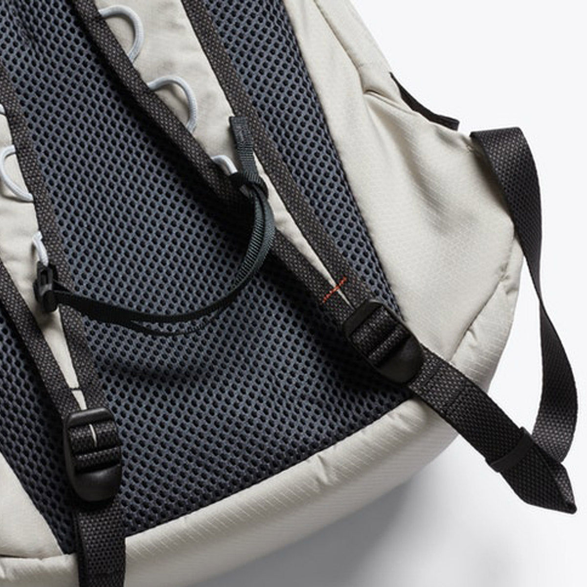 Bellroy Lite Daypack - Chalk
