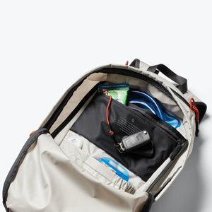 Bellroy Lite Daypack - Chalk
