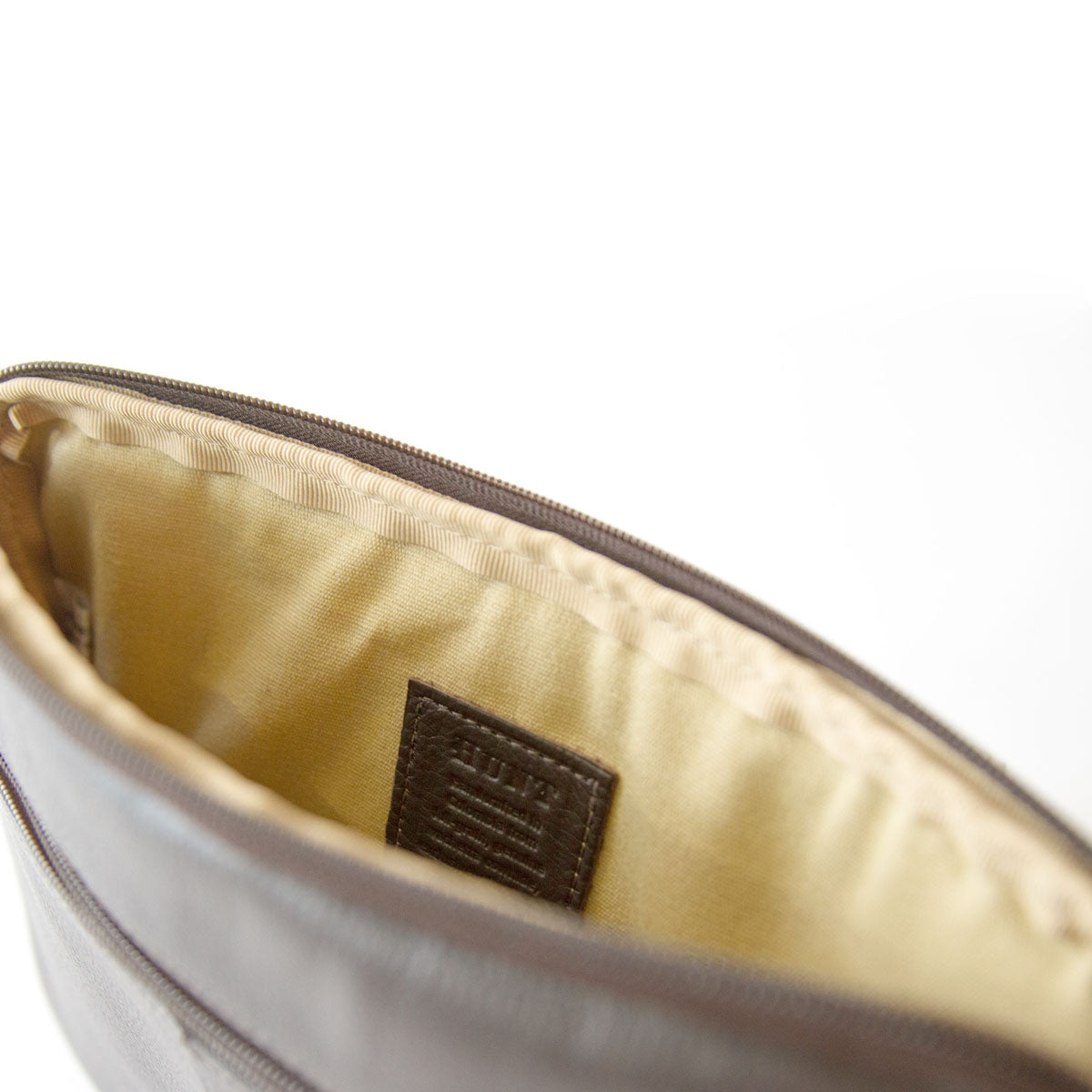 Hunt Tablet Sleeve - Chocolate
